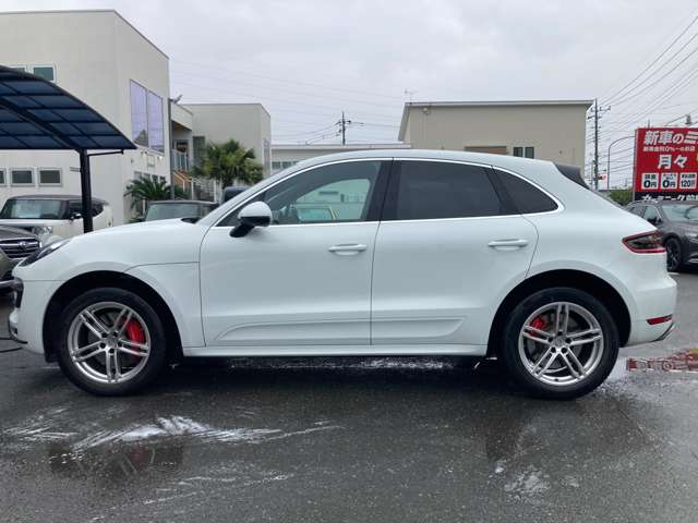Porsche Macan 12