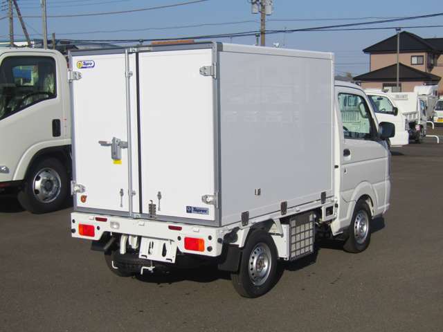 Mazda Scrum Truck 5