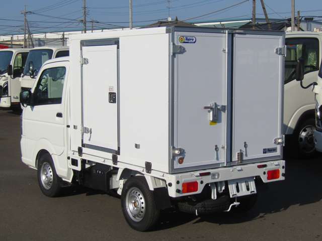 Mazda Scrum Truck 7