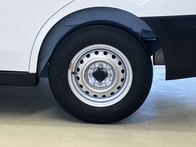 Nissan NV150 AD 7