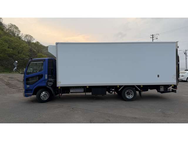 Mitsubishi Fuso Fighter 5