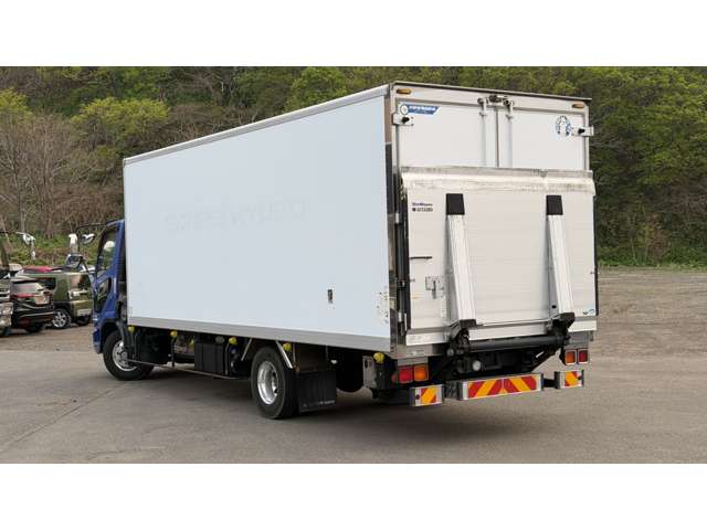 Mitsubishi Fuso Fighter 6