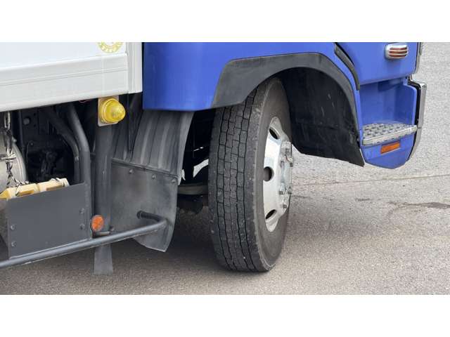 Mitsubishi Fuso Fighter 11