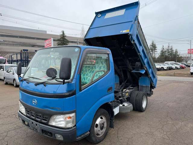 Hino Dutro 5