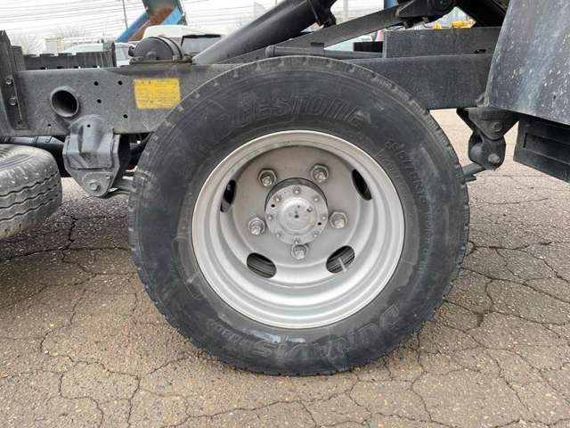 Hino Dutro 10