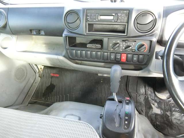 Toyota Toyoace 12