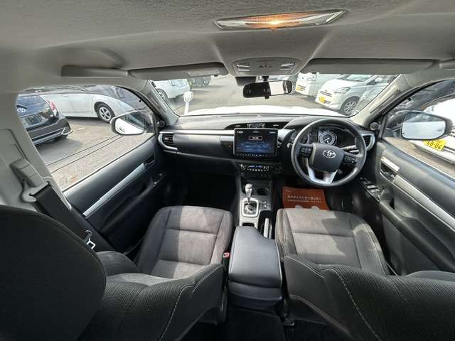 Toyota Hilux 12