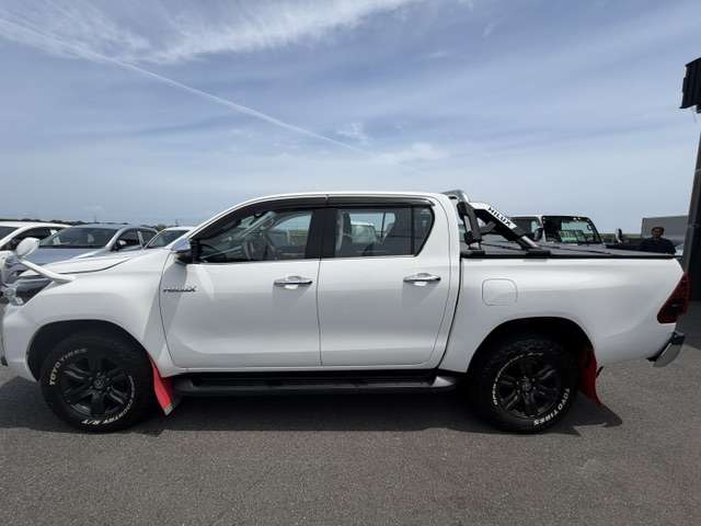 Toyota Hilux 5