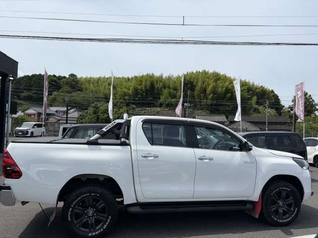 Toyota Hilux 6