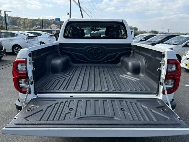 Toyota Hilux 10