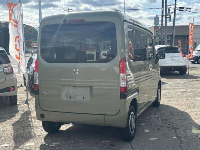 Honda N-VAN 9