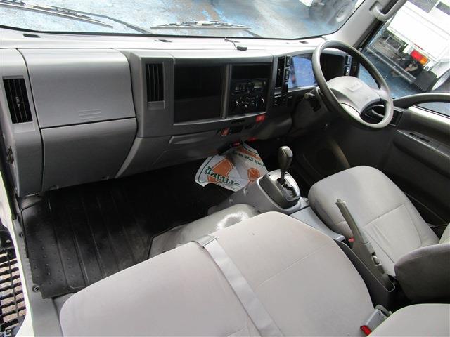 Isuzu Elf 11