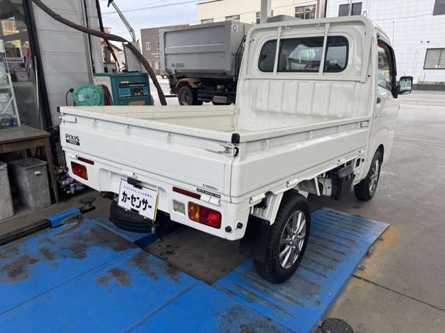 Toyota Pixis Truck 4