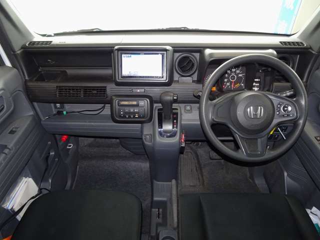 Honda N-VAN 8