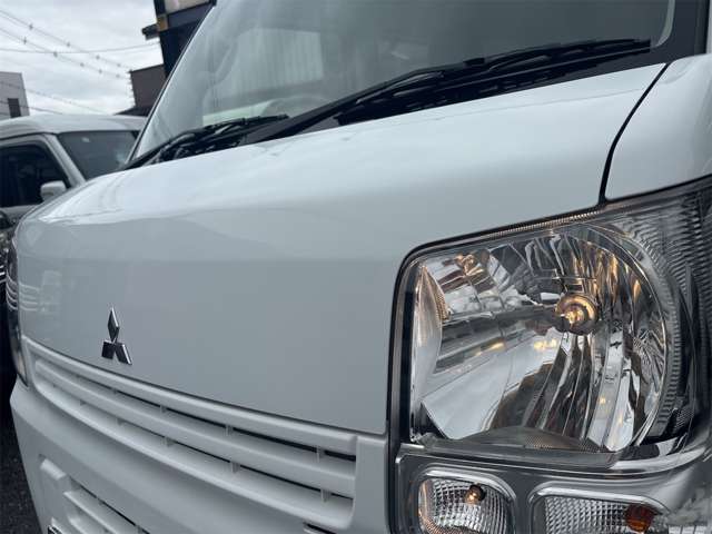 Mitsubishi Minicab Van 9