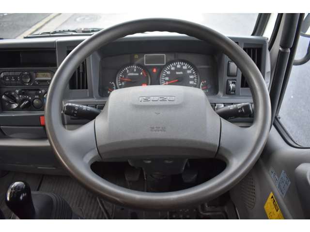 Isuzu Elf 5