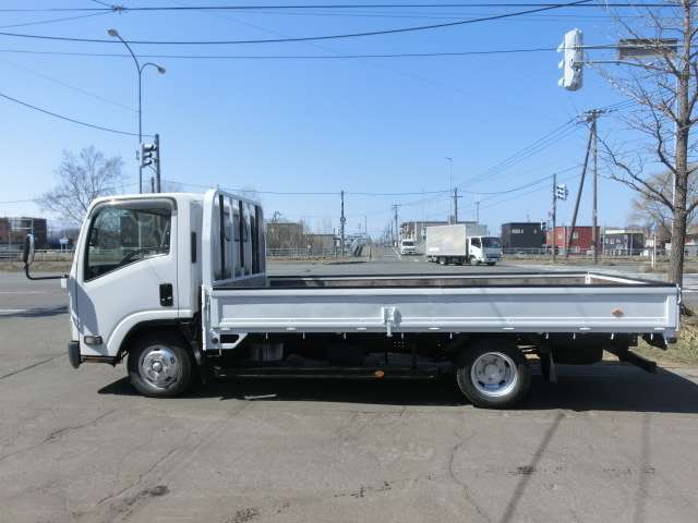 Isuzu Elf 3