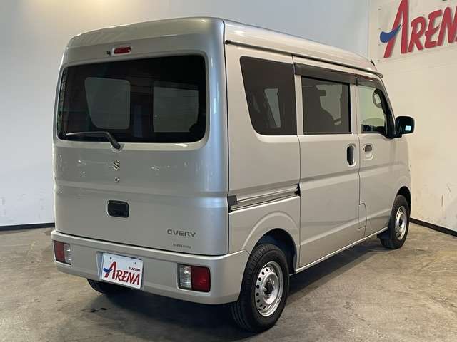 Suzuki Every 8