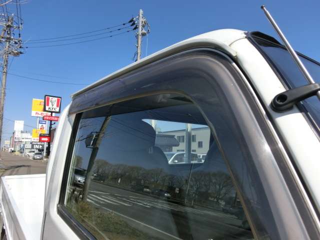 Isuzu Elf 9