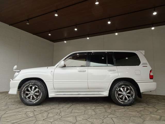Toyota Land Cruiser 100 8