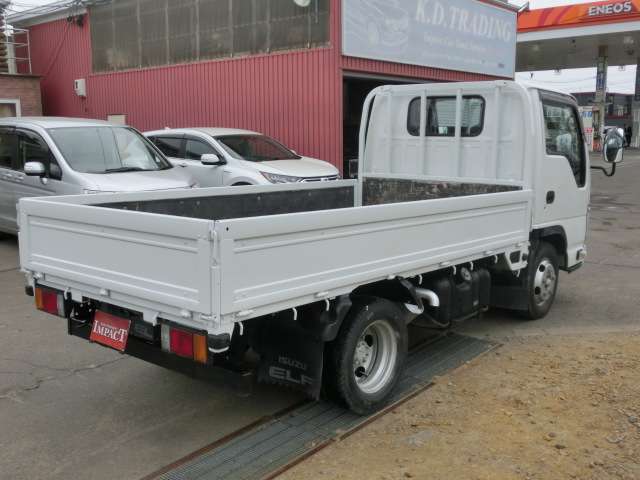 Isuzu Elf 6