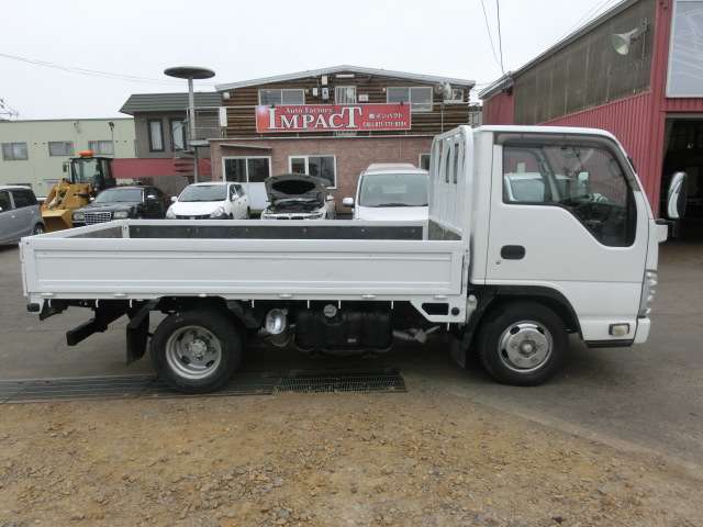 Isuzu Elf 7