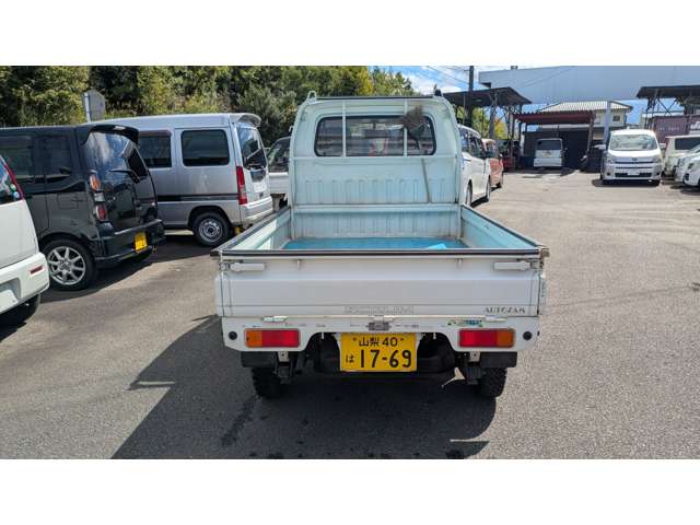 Mazda Scrum Truck 8