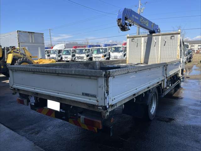 Hino Dutro 5