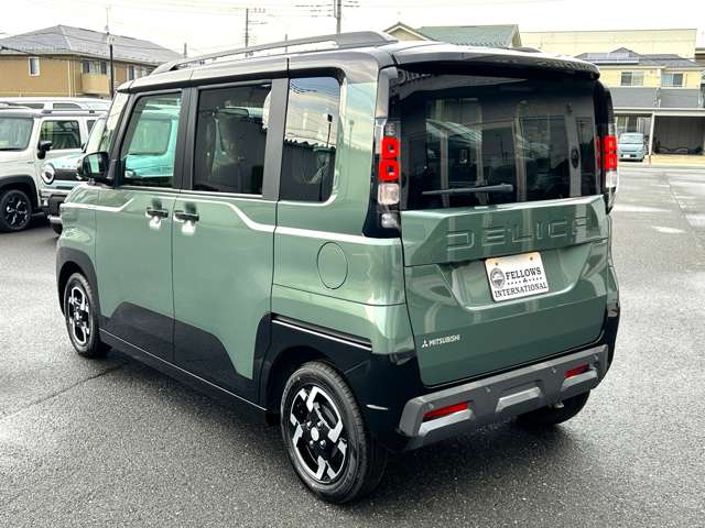 Mitsubishi Delica Mini 12