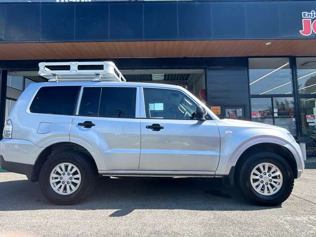 Mitsubishi Pajero 12