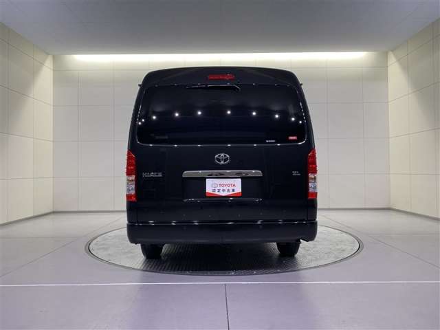 Toyota Hiace 6