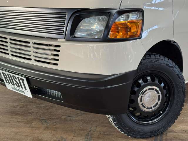 Toyota Town Ace Van 10