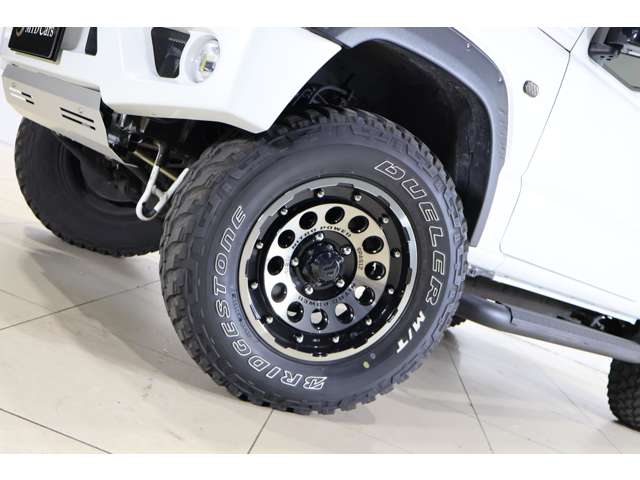 Suzuki Jimny 10