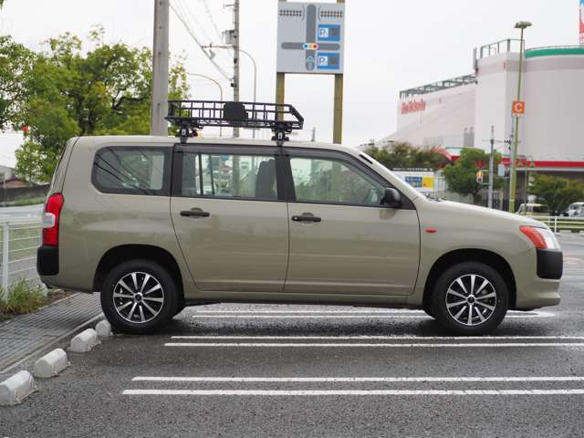 Toyota Succeed Van 11