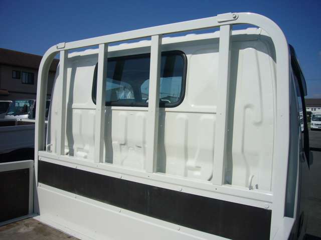 Hino Dutro 11
