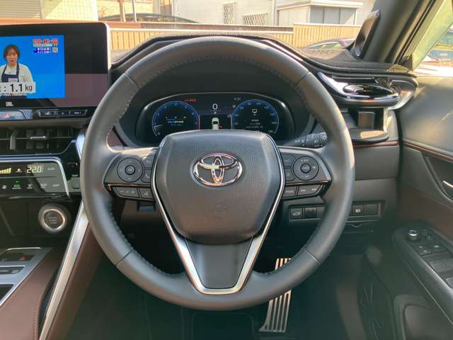 Toyota Harrier 11