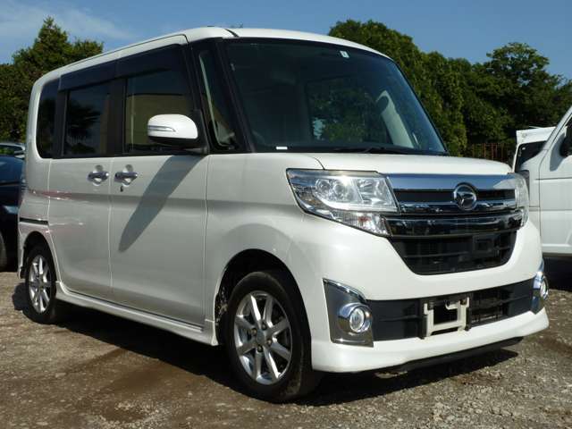 Daihatsu Tanto 8