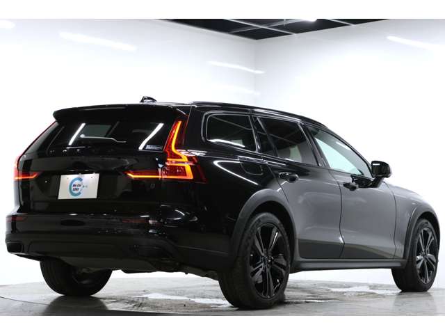 Volvo V60 Cross Country 8
