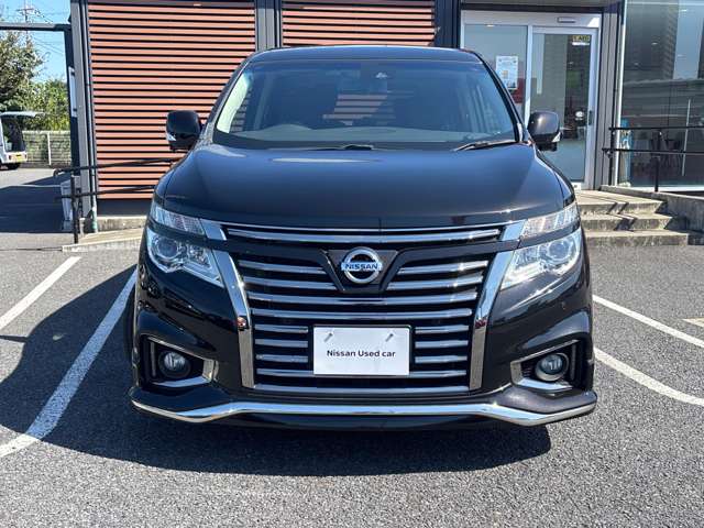Nissan Elgrand 2