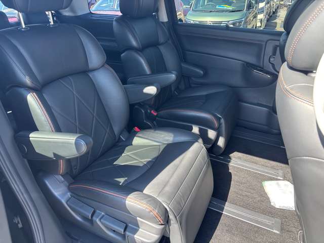 Nissan Elgrand 10