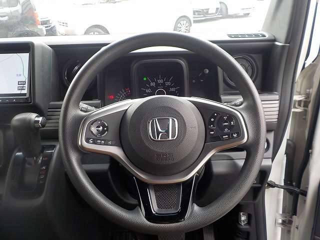 Honda N-VAN 12