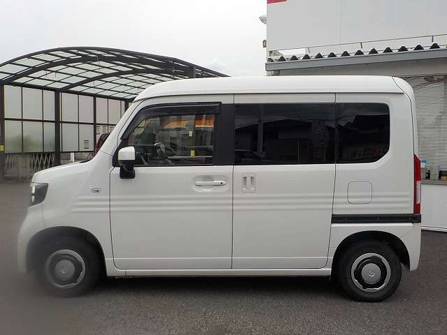 Honda N-VAN 10