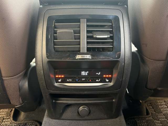 BMW X3 7