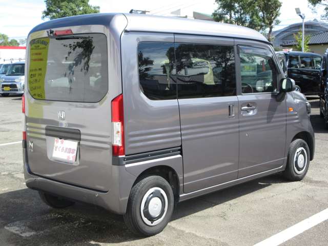 Honda N-VAN 9