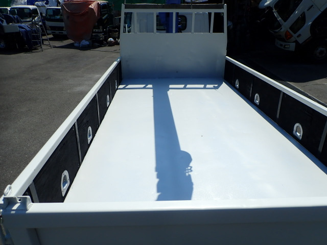 Mitsubishi Fuso Canter 3
