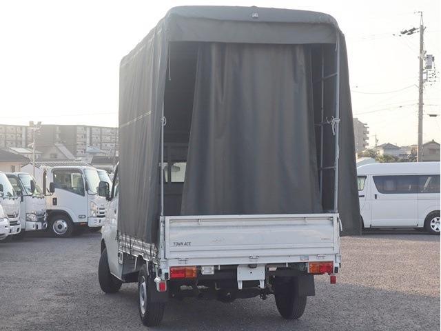 Toyota Town Ace Truck 2