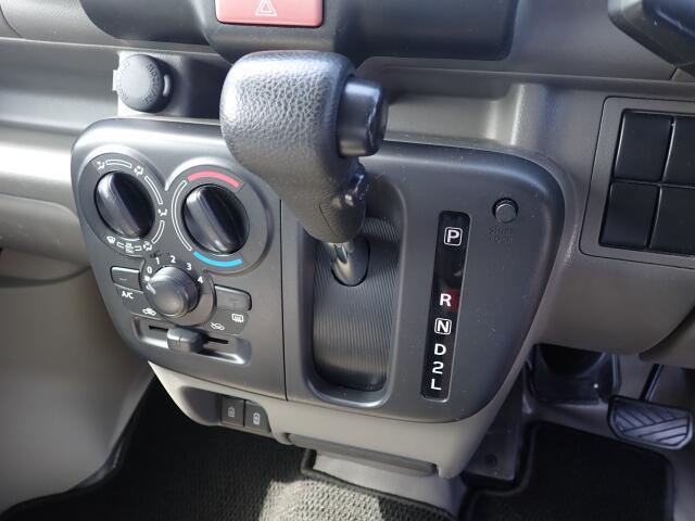 Suzuki Every 12