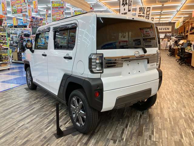 Daihatsu Taft 9