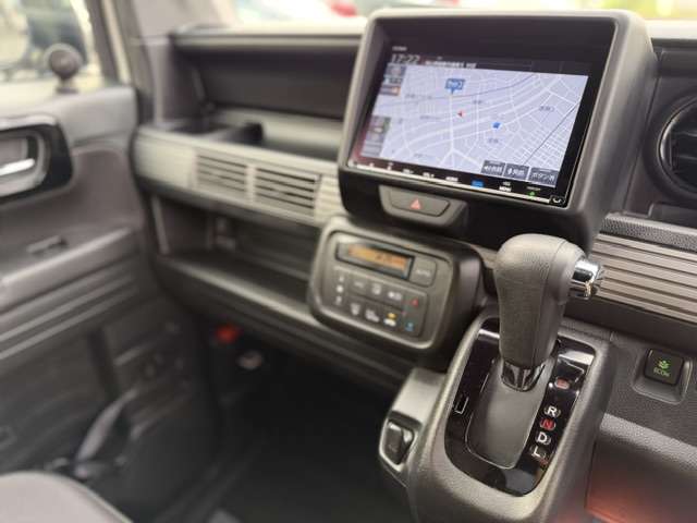 Honda N-VAN 12