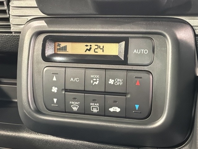 Honda N-VAN 10